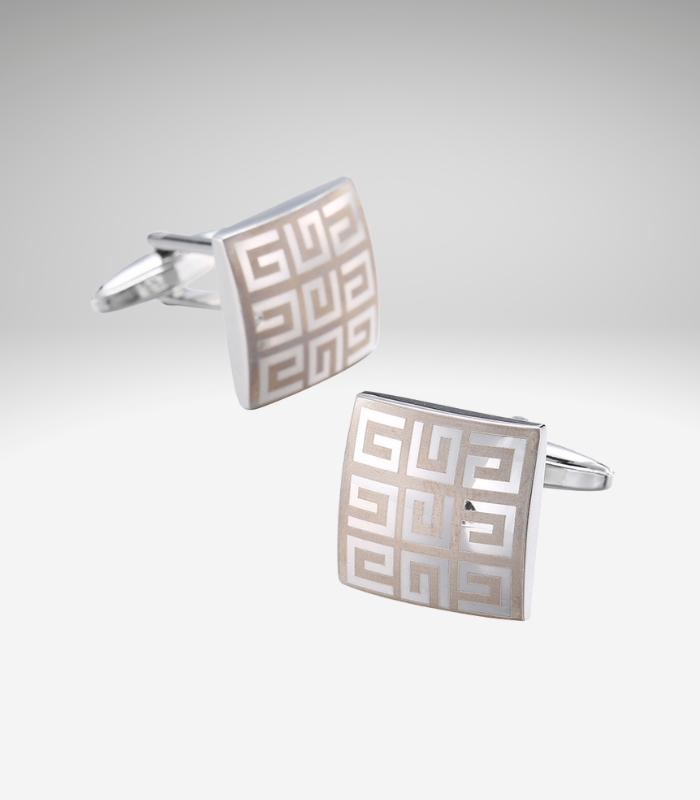 Kvadratiske manchetknapper med mønster